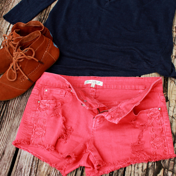 Red Aztec Distressed Denim Shorty Shorts Cutoffs 1 - Picture 2 of 8